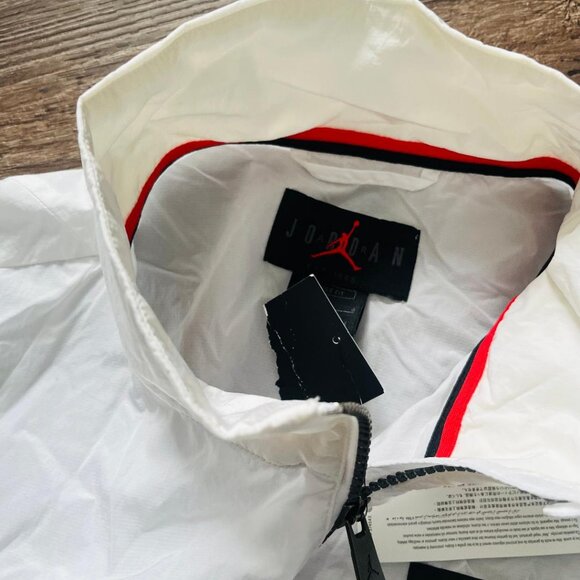 Nike Woman's Large Windbreaker Runner Loose Fit NWT's Flight Jacket - Picture 3 of 5